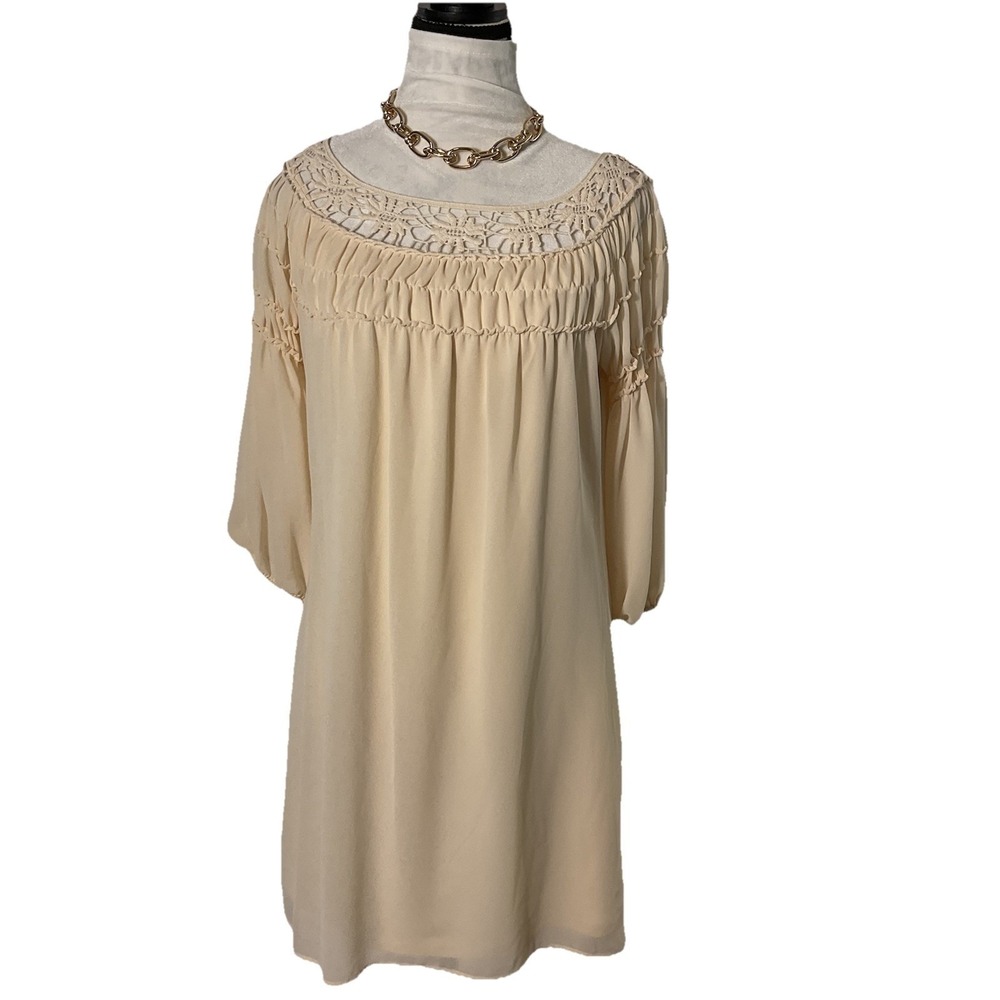 HeartSoul Cream Embroidered Top Tunic Blouse Women's Size M Scoop Neck Balloon